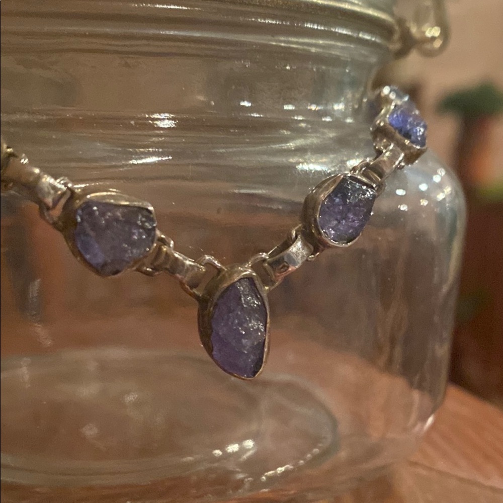 Elegant Sterling Silver 925 & Natural Tanzanite Stone Necklace